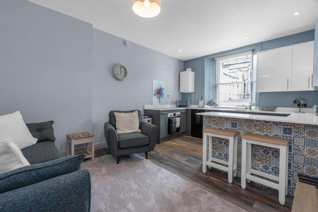 אדינבורו Guestready - Lovely Nest In The Old Town מראה חיצוני תמונה