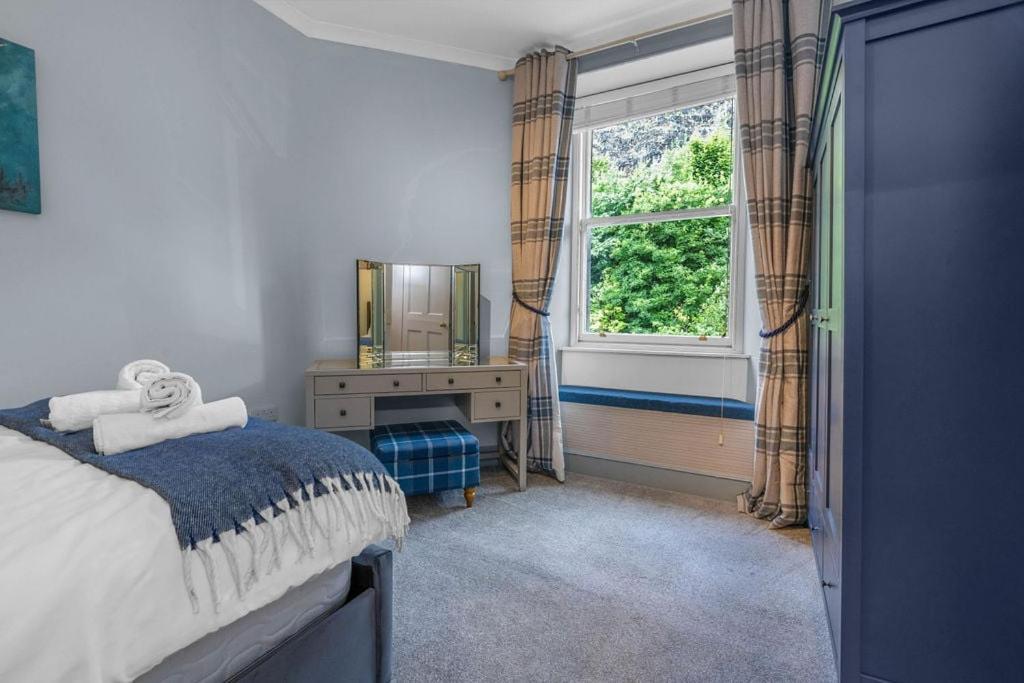 אדינבורו Guestready - Lovely Nest In The Old Town מראה חיצוני תמונה